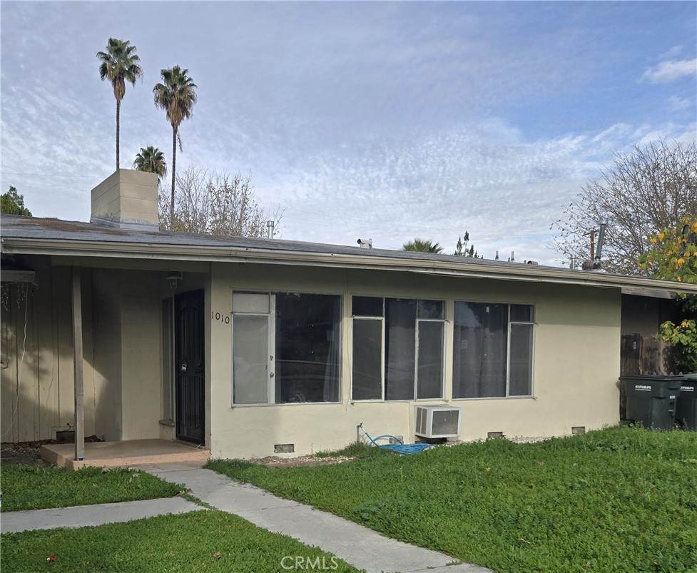 1010 Campus Way - Photo 1