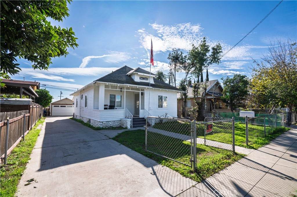 730 9th - Photo 1