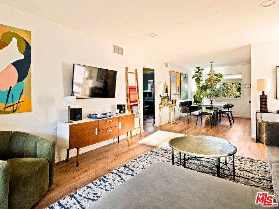 https://bt-photos.global.ssl.fastly.net/socal/orig_boomver_1_412531858-2.jpg
