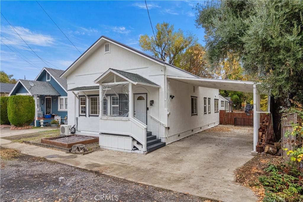 9528 Washington Street - Photo 1