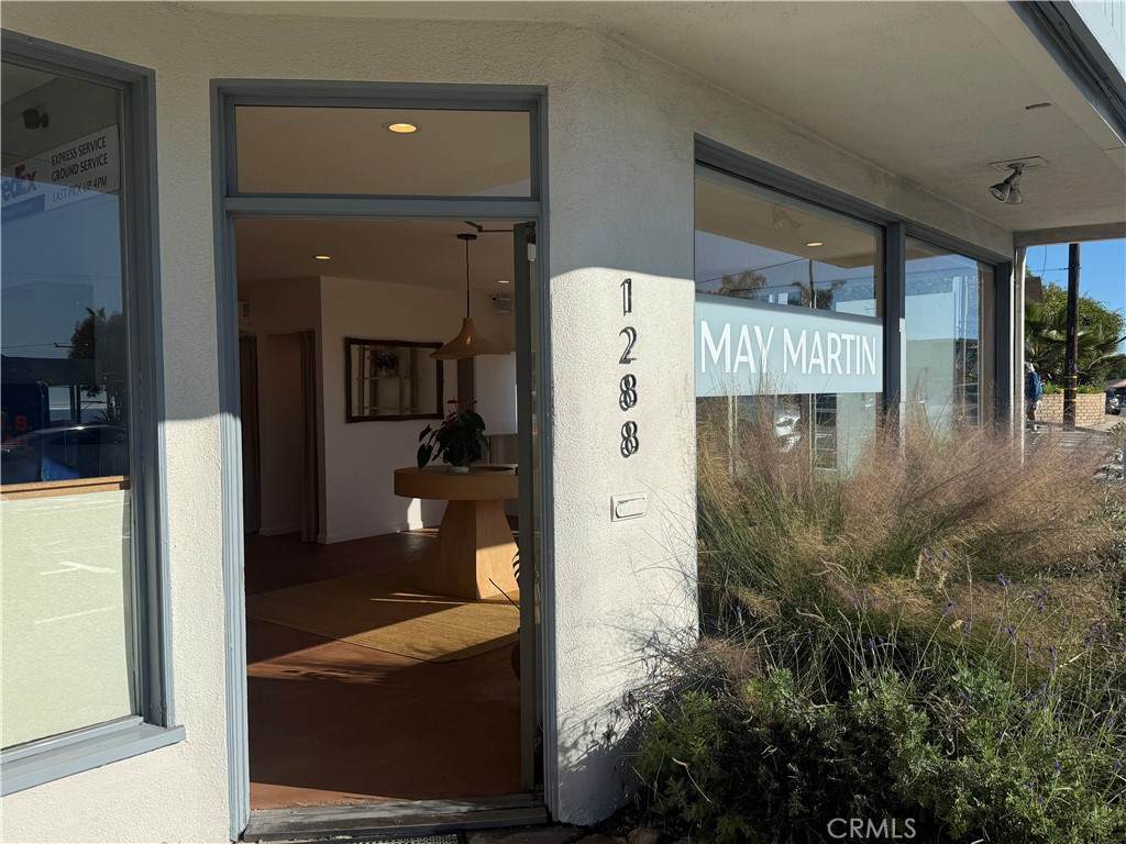 1288 Glenneyre - Photo 1