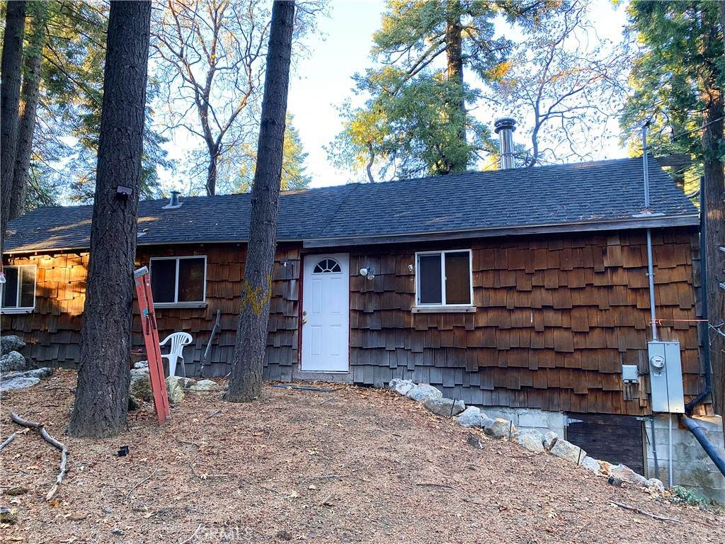 22166 Crestline - Photo 1