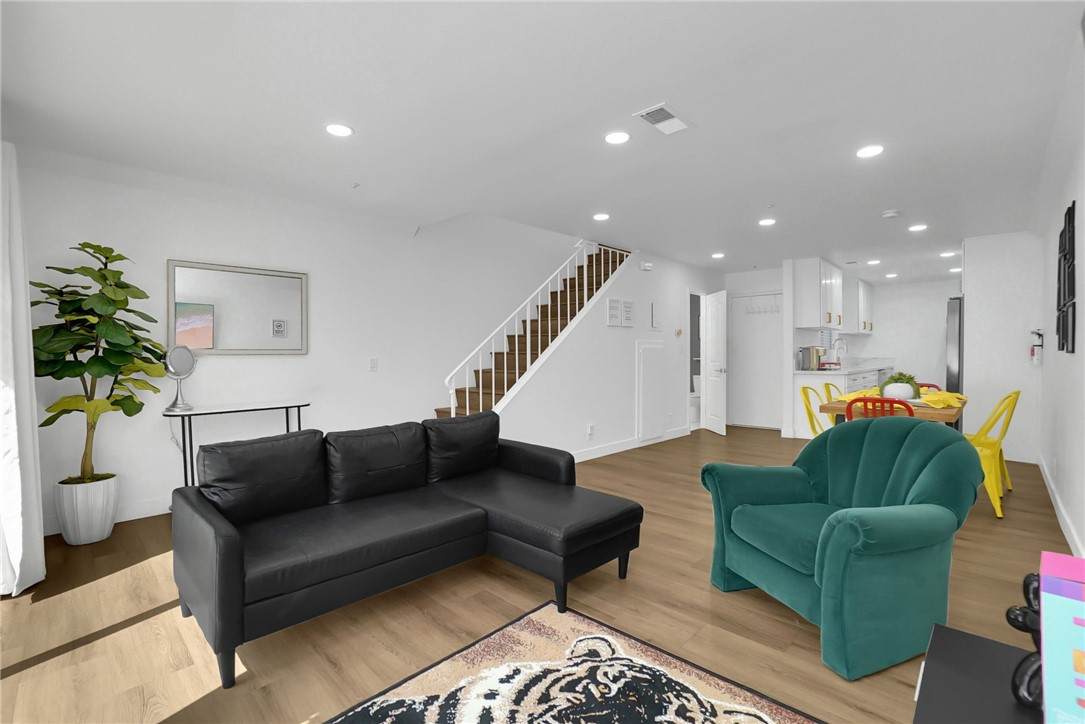 9906 13th - Photo 1