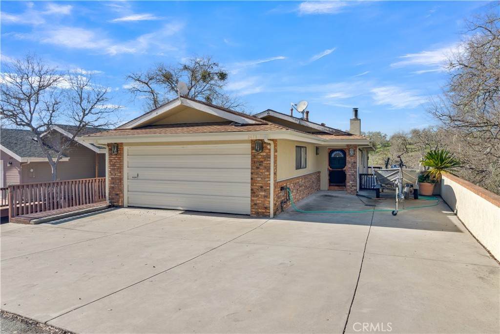 2471 Captains - Photo 1