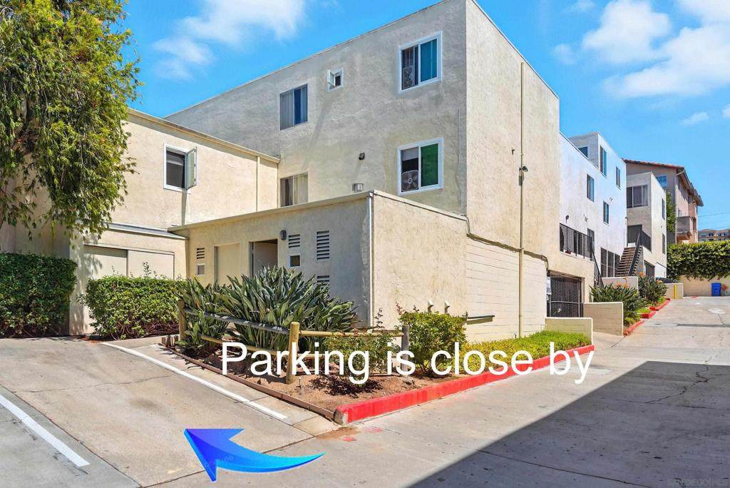 5725 Linda Vista Road - Photo 1