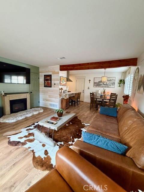 https://bt-photos.global.ssl.fastly.net/socal/orig_boomver_1_413123972-2.jpg