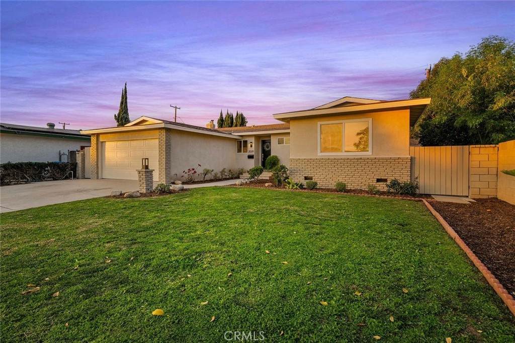 2039 Craig Way - Photo 1