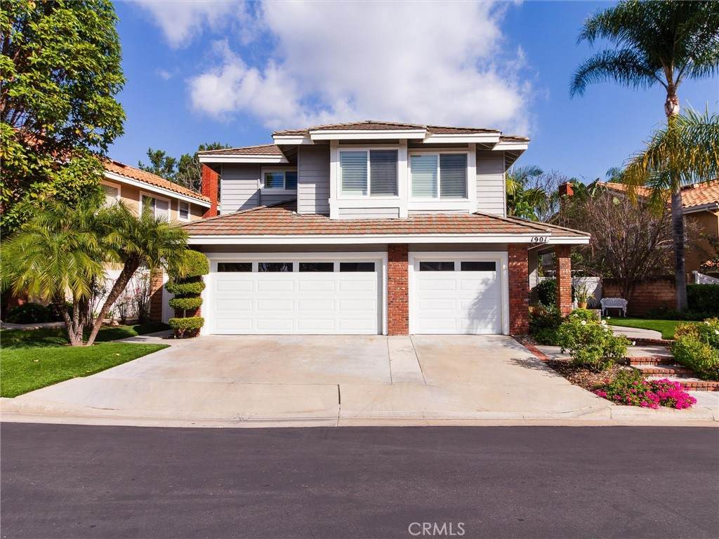 1901 Lexington - Photo 1