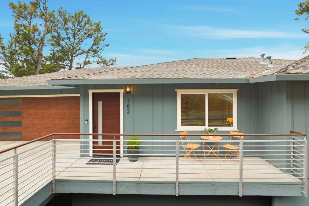 162 Coronado Avenue - Photo 1