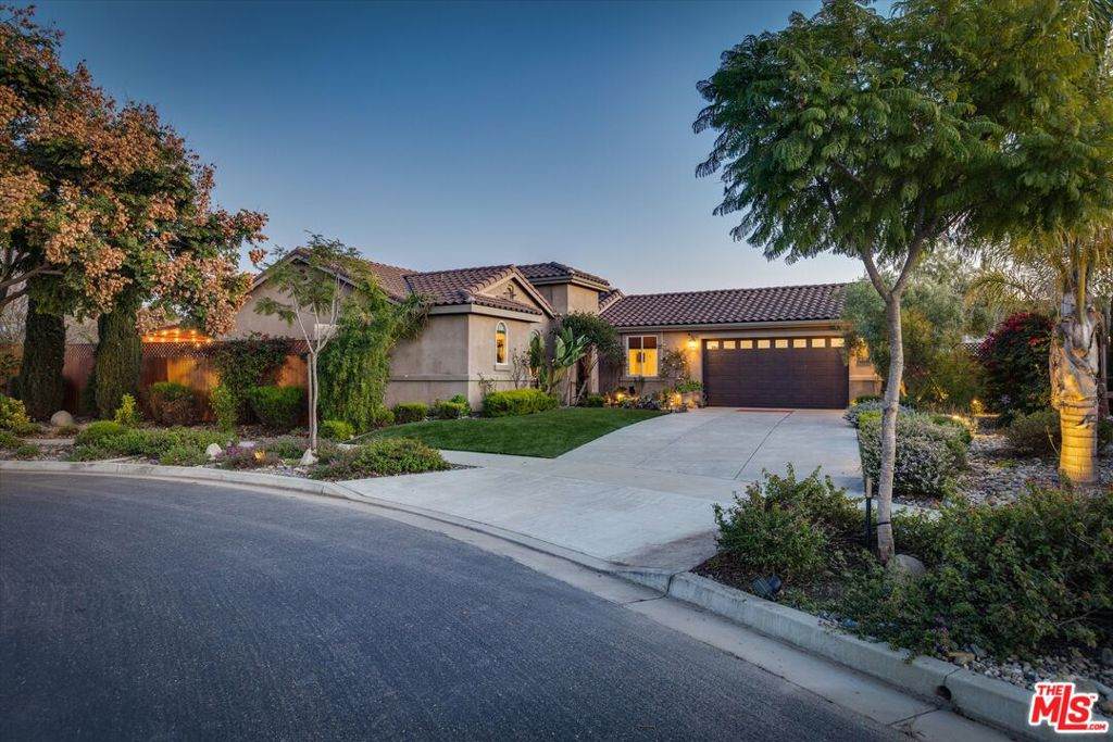 1888 Camden Lane - Photo 1