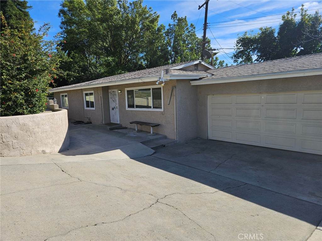16060 Las Vecinas Drive - Photo 1