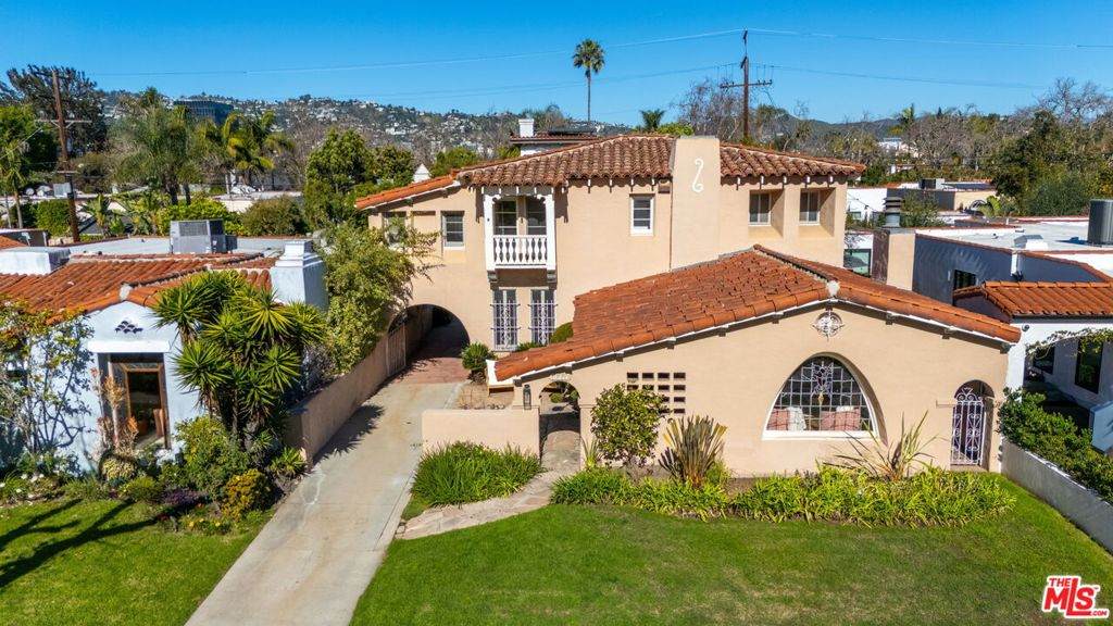 6667 5th Street - Photo 1