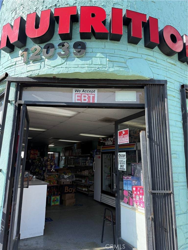 12039 Long Beach Blvd - Photo 1