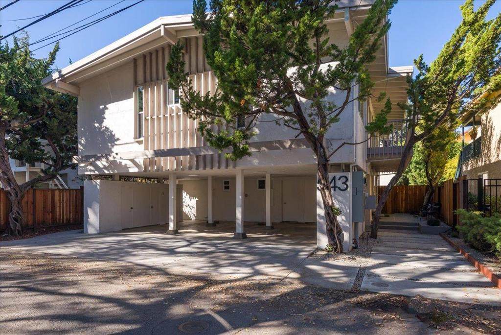 543 Everett Court - Photo 1