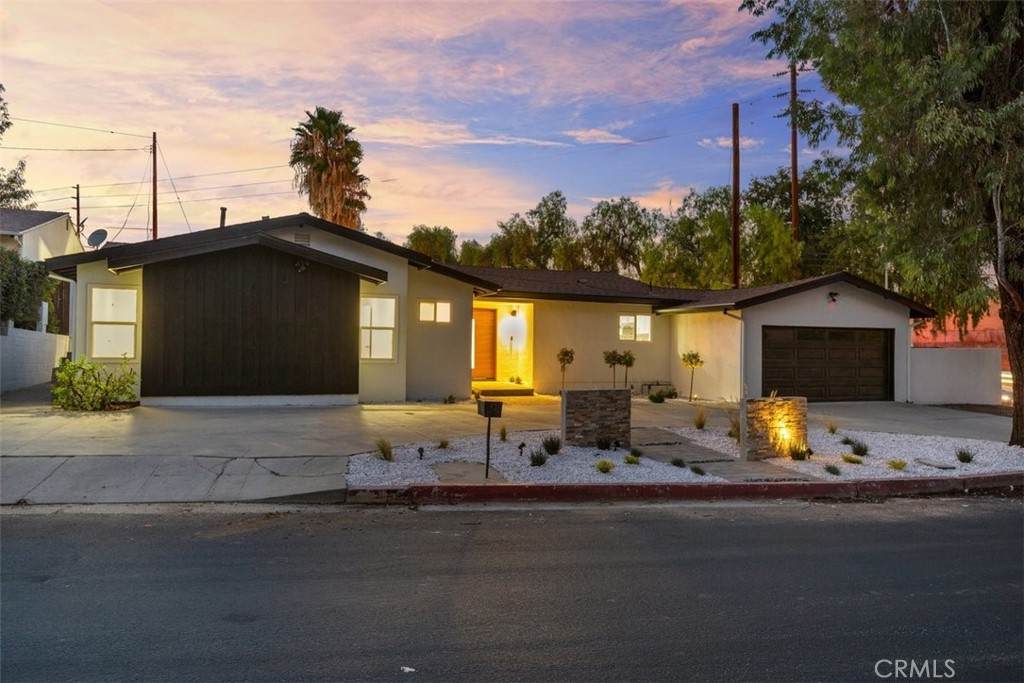 5115 Rigoletto Street - Photo 1