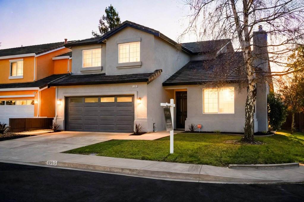 4905 Apricot Ct - Photo 1