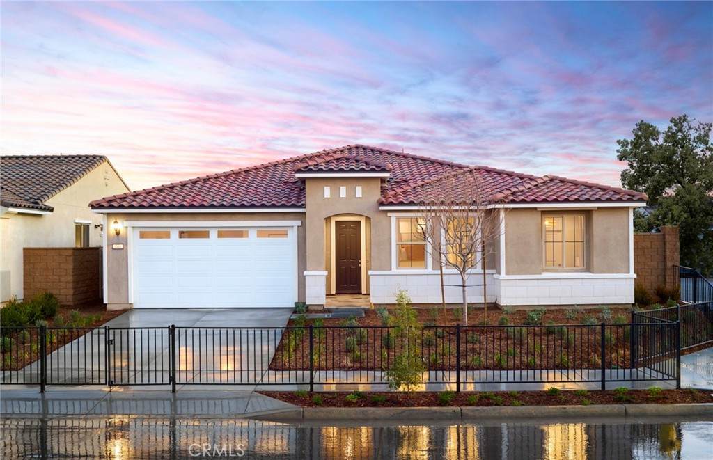 745 Spyglass Court - Photo 1