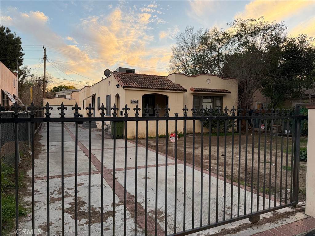 14122 Friar - Photo 1