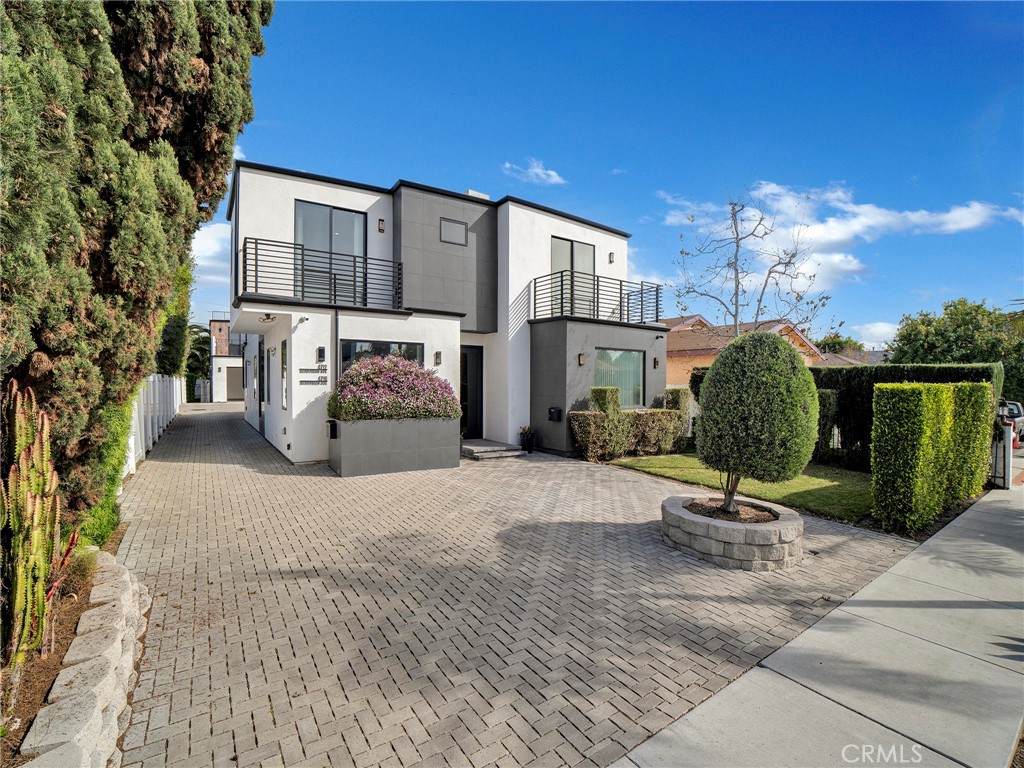 4712 Berryman Avenue - Photo 1