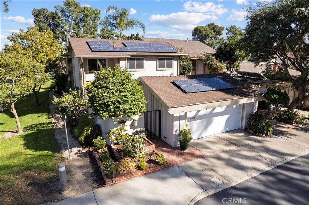 4181 Sandburg - Photo 1