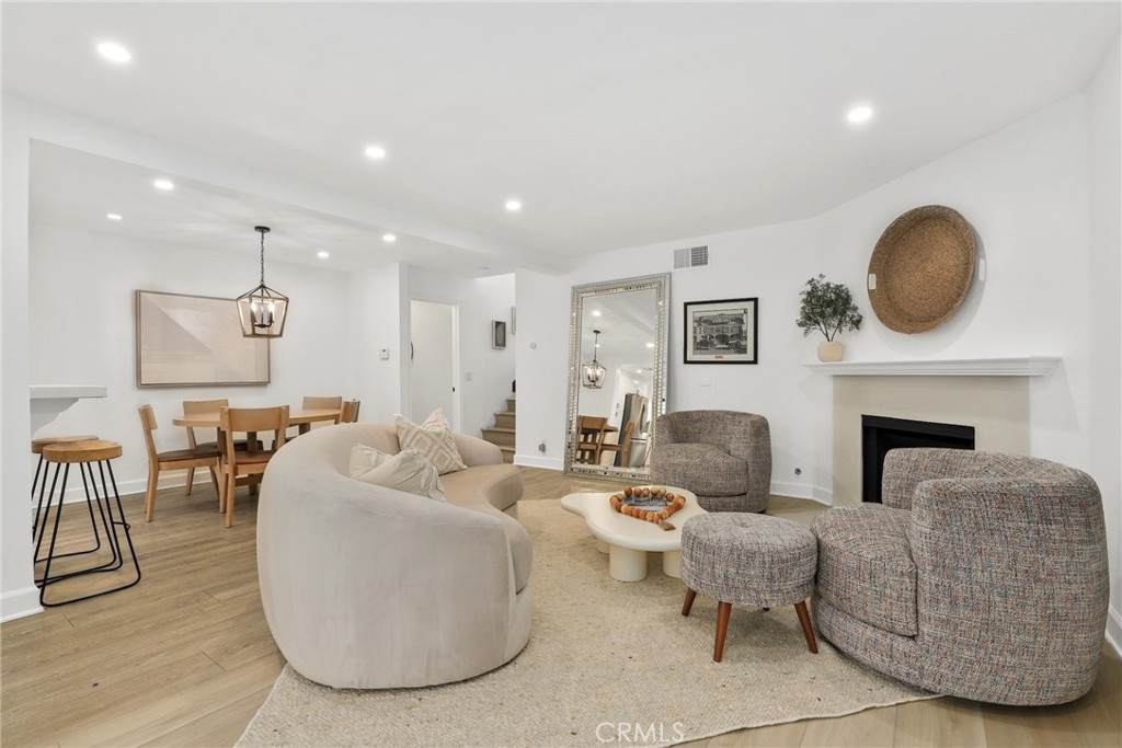 21500 Califa Street - Photo 1