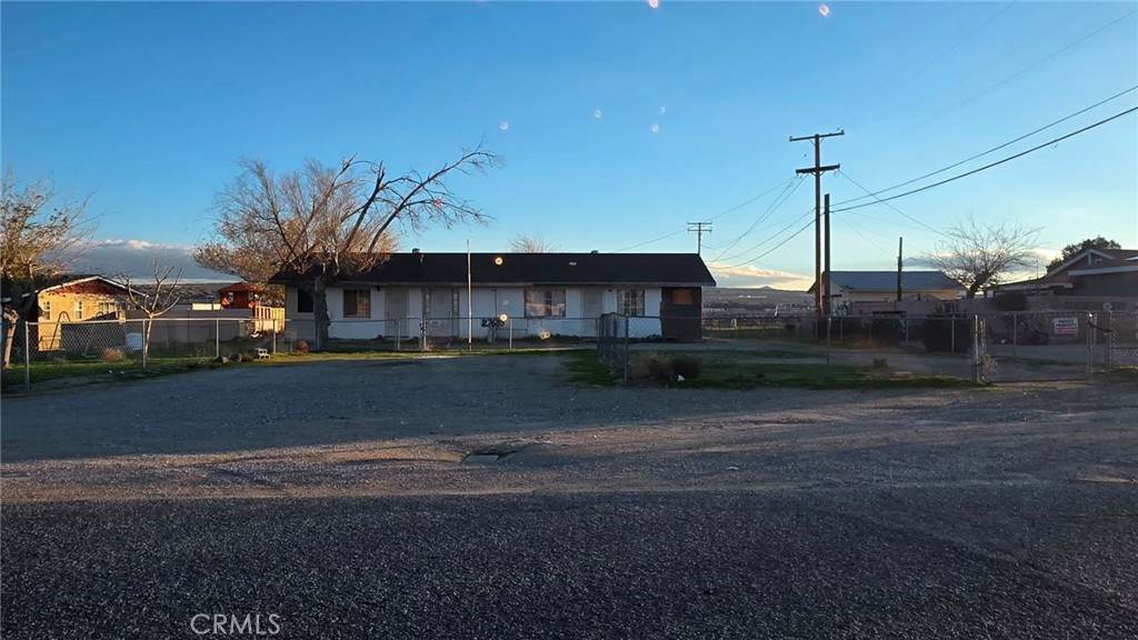 27685 Waterman - Photo 1