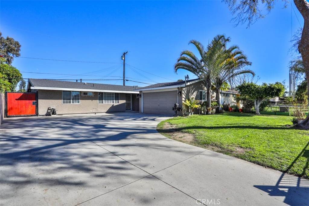 1156 Cromwell Street - Photo 1