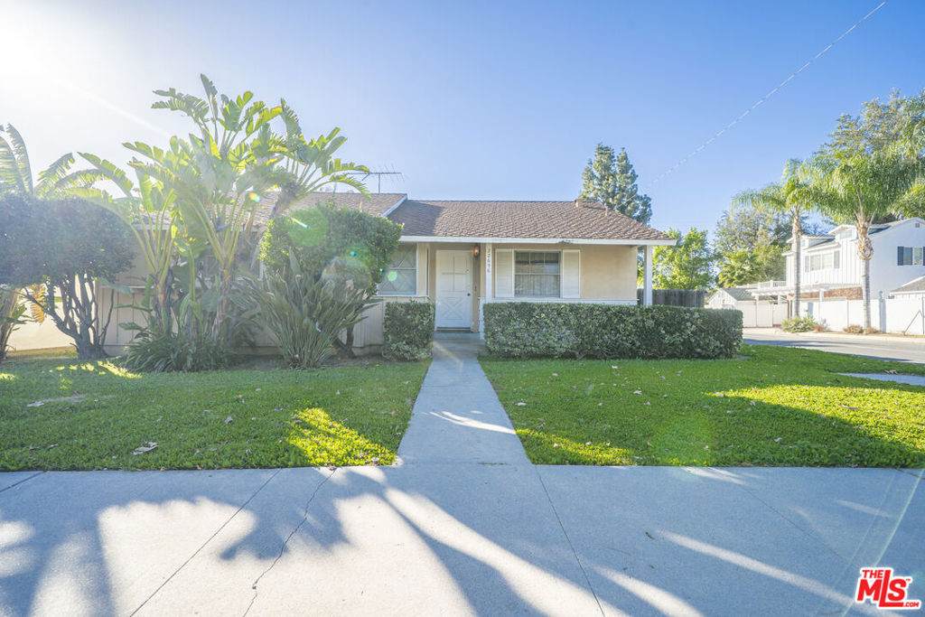 22656 Clarendon Street - Photo 1