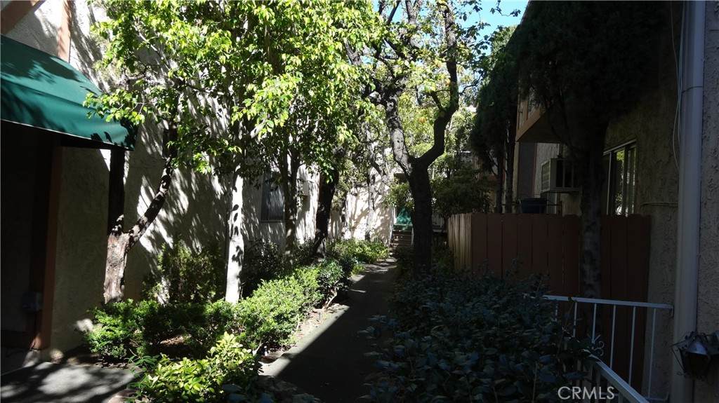 https://bt-photos.global.ssl.fastly.net/socal/orig_boomver_1_413314246-2.jpg
