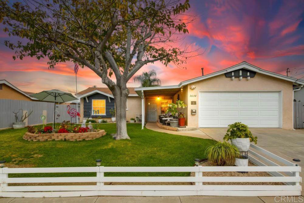 1634 Doncarol Avenue - Photo 1