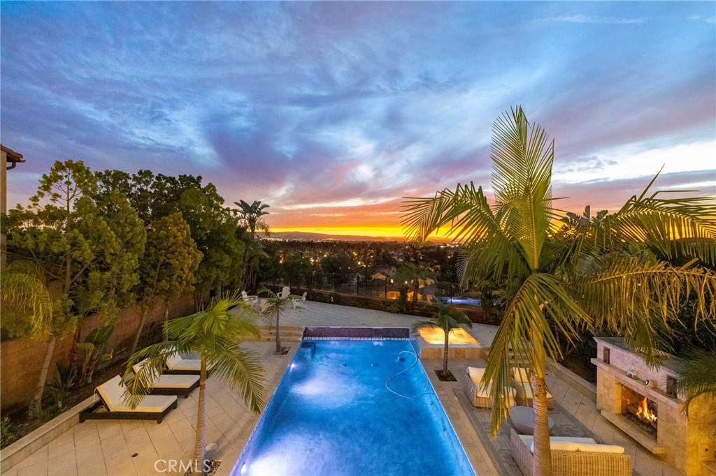 29 Small Grove - Photo 1