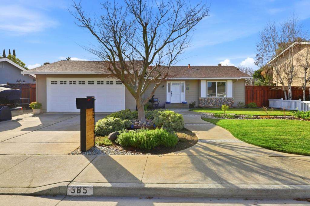 585 Encino Drive - Photo 1