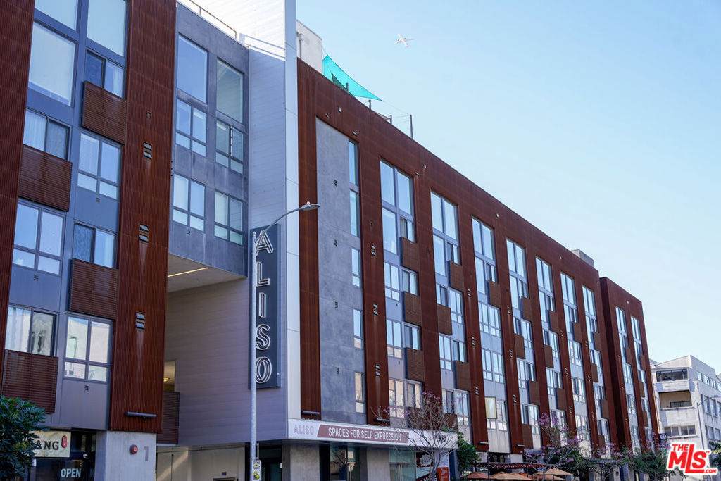 950 3rd Street - Photo 1