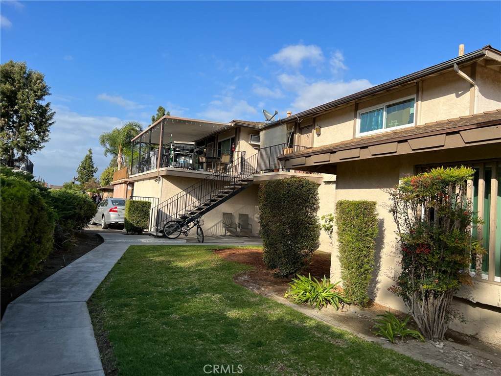 https://bt-photos.global.ssl.fastly.net/socal/orig_boomver_1_413389971-2.jpg