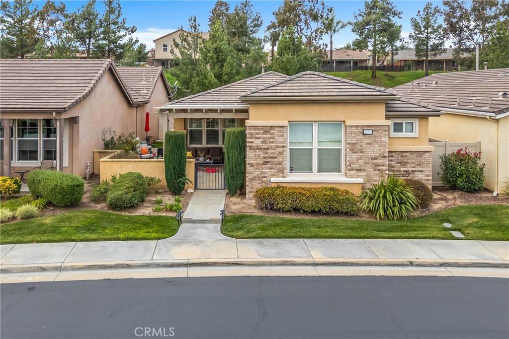 279 White Sands - Photo 1