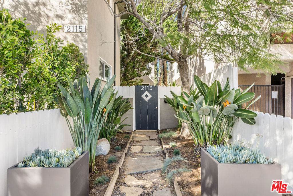 2115 Ocean Park Boulevard - Photo 1