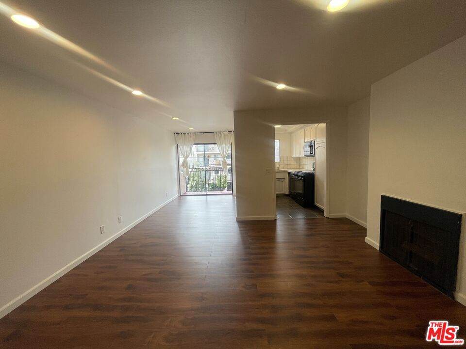 1338 Sierra Bonita Avenue - Photo 1