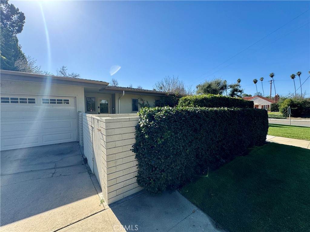 1840 Alhambra - Photo 1