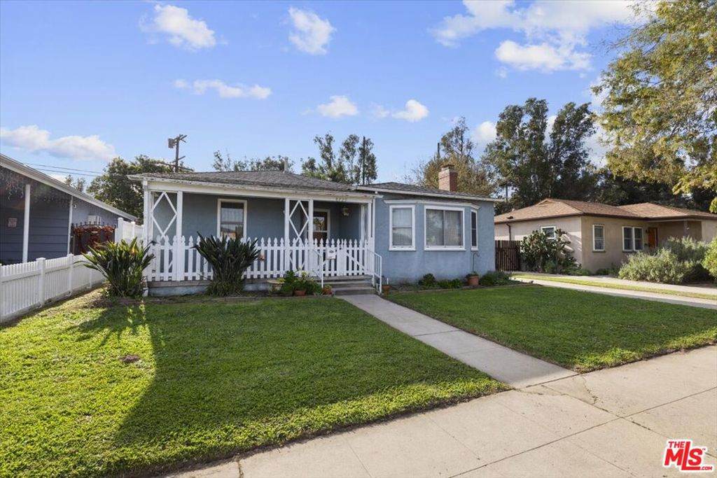 8729 Mcconnell Avenue - Photo 1