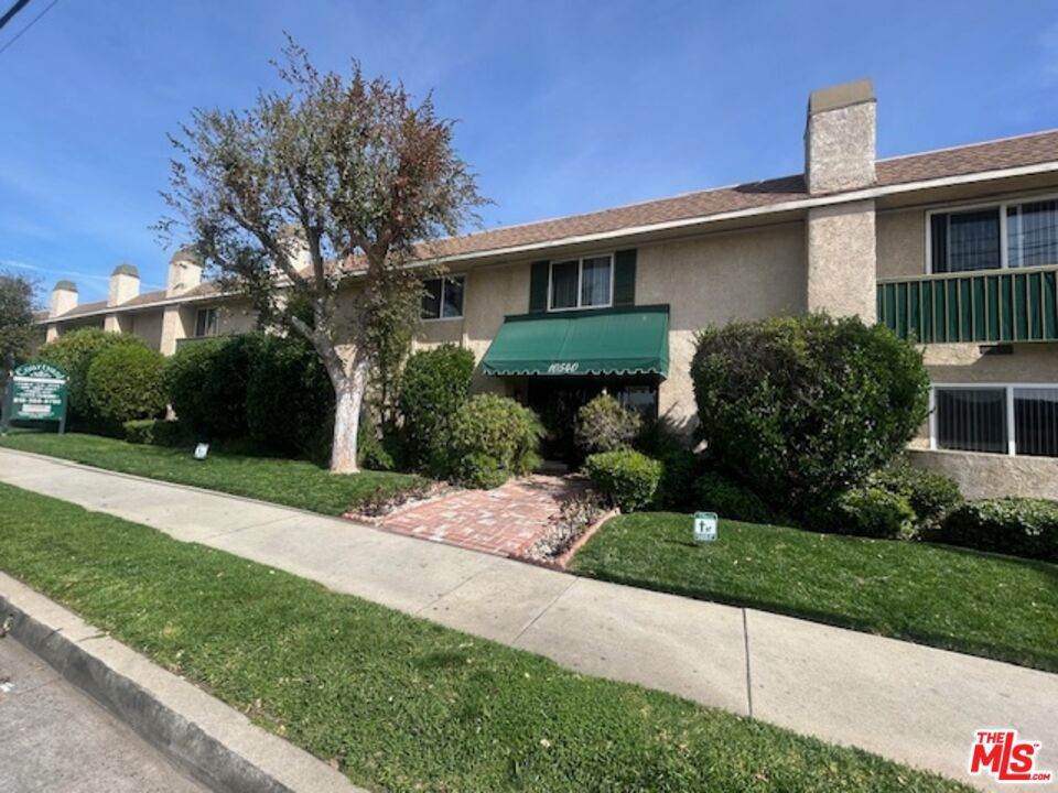 10540 Balboa Boulevard - Photo 1
