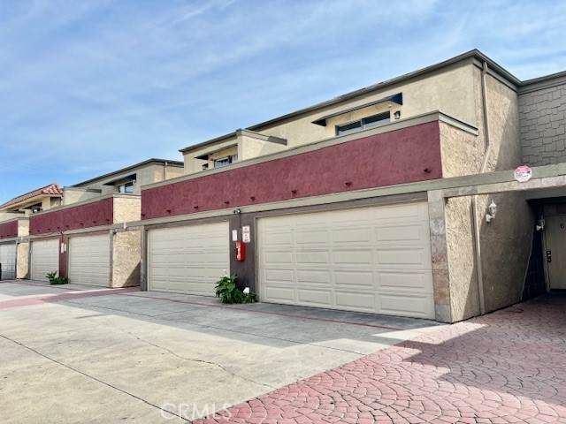 17181 Elm Street - Photo 1