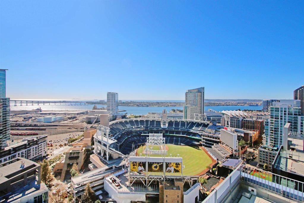 350 11Th Ave - Photo 1