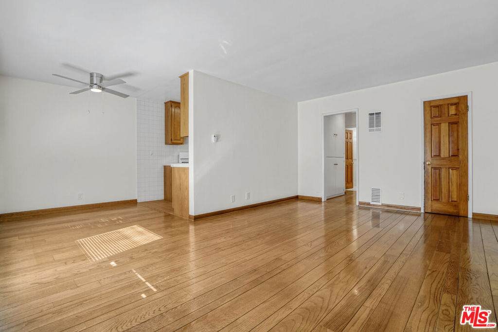 218 Gale Drive - Photo 1