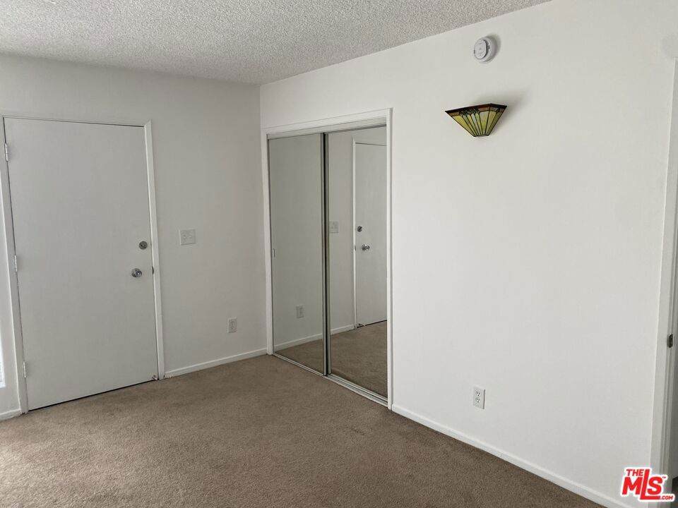 4244 Duquesne Avenue - Photo 1