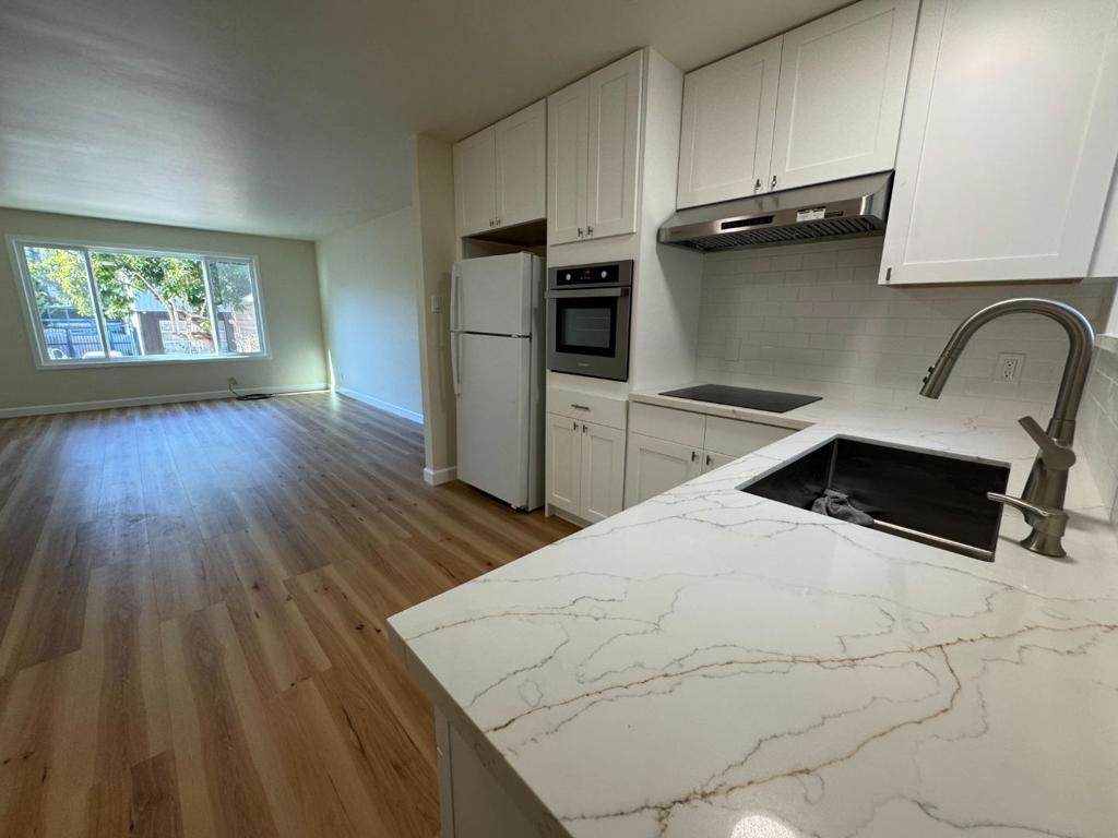 370 Bartlett Avenue - Photo 1