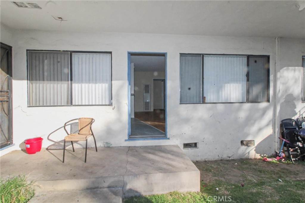 13609 Van Ness Avenue - Photo 1