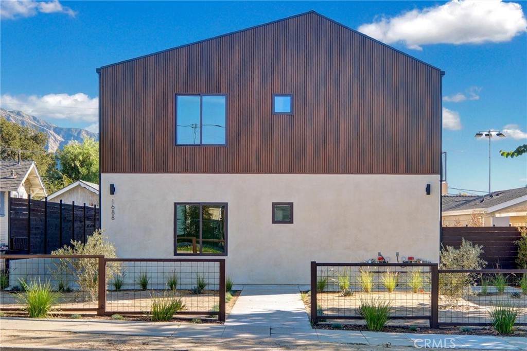 1688 1/2 Sierra Bonita - Photo 1