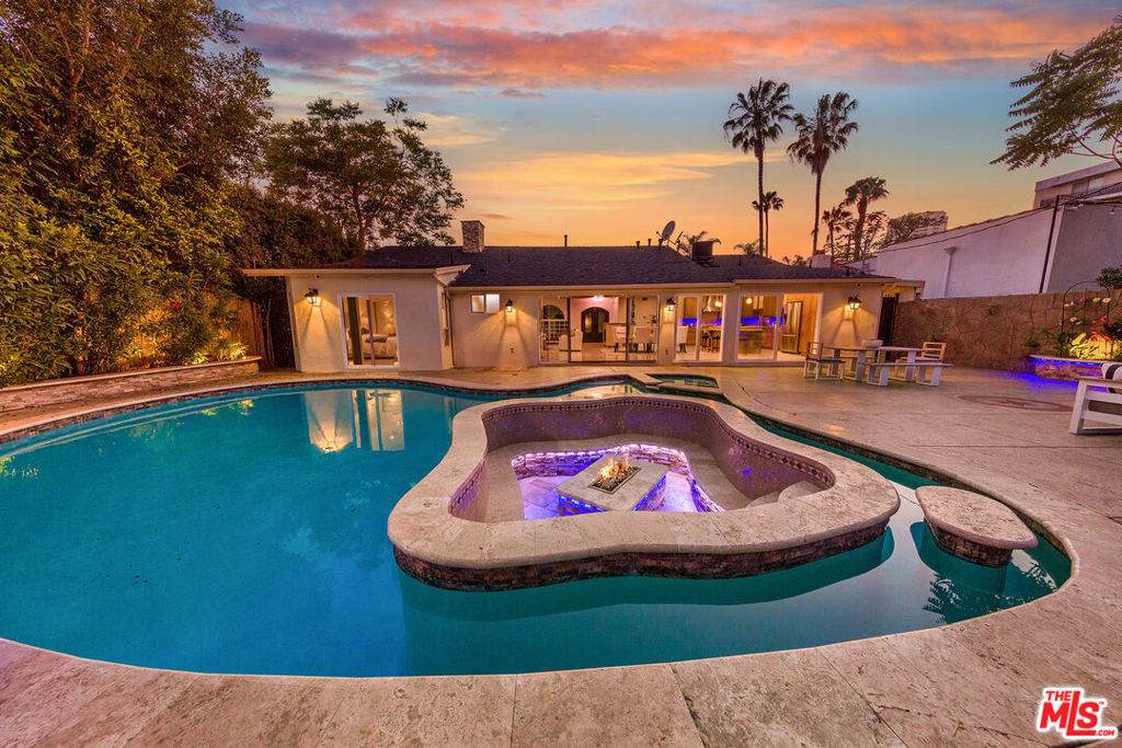 1416 Pandora Avenue - Photo 1