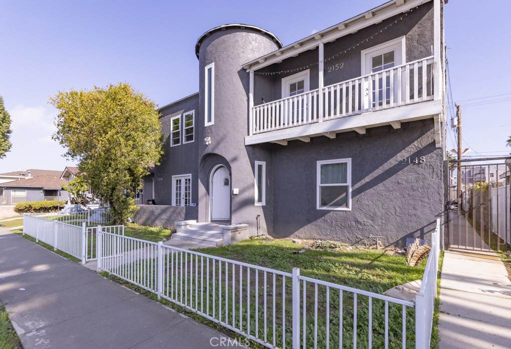 2152 Locust Avenue - Photo 1