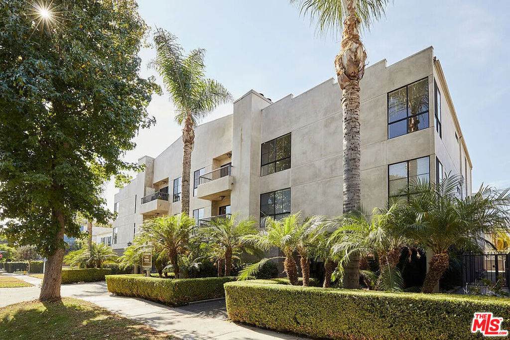 909 Croft Avenue - Photo 1